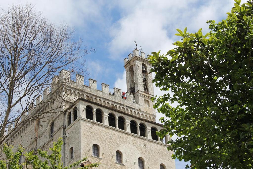 Bed and Breakfast Residenza Le Logge Gubbio Exteriér fotografie